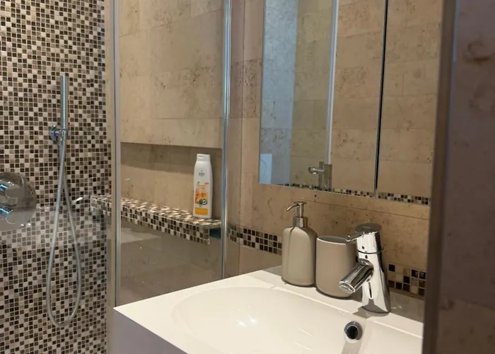 Mit Balkon Im Zentrum *