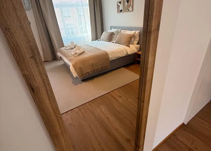 Mit Balkon Im Zentrum *